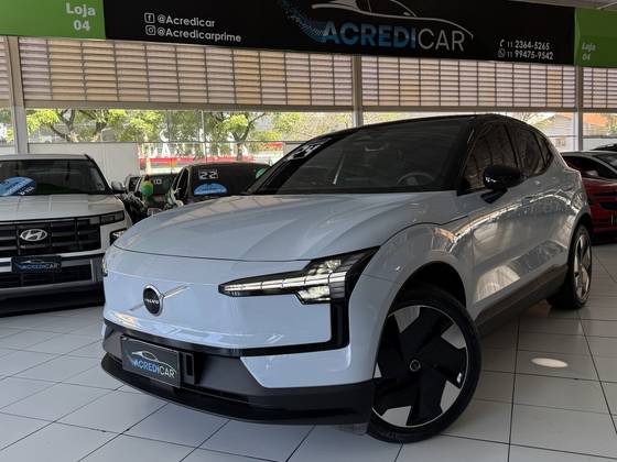 VOLVO EX30 69 KW ELÉTRICO PLUS